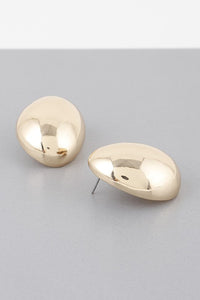 Shell stud earrings